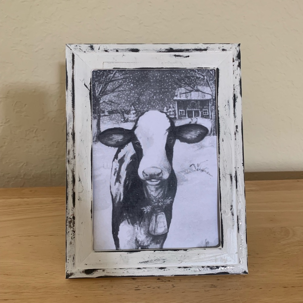 Farmhouse Christmas Cow picture 5x7 w/frame